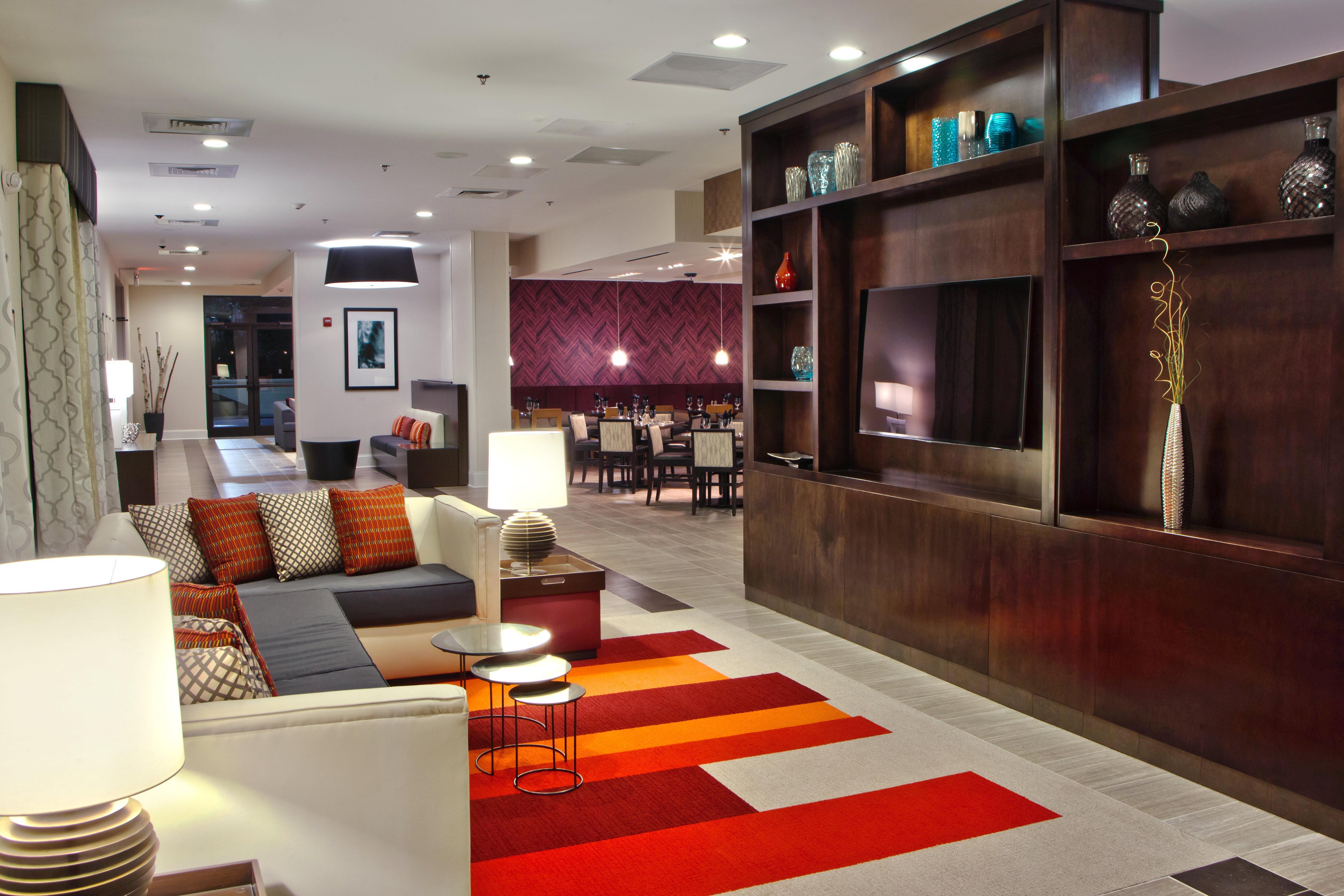 Hotel Doubletree By Hilton Charlotte Airport Exterior foto