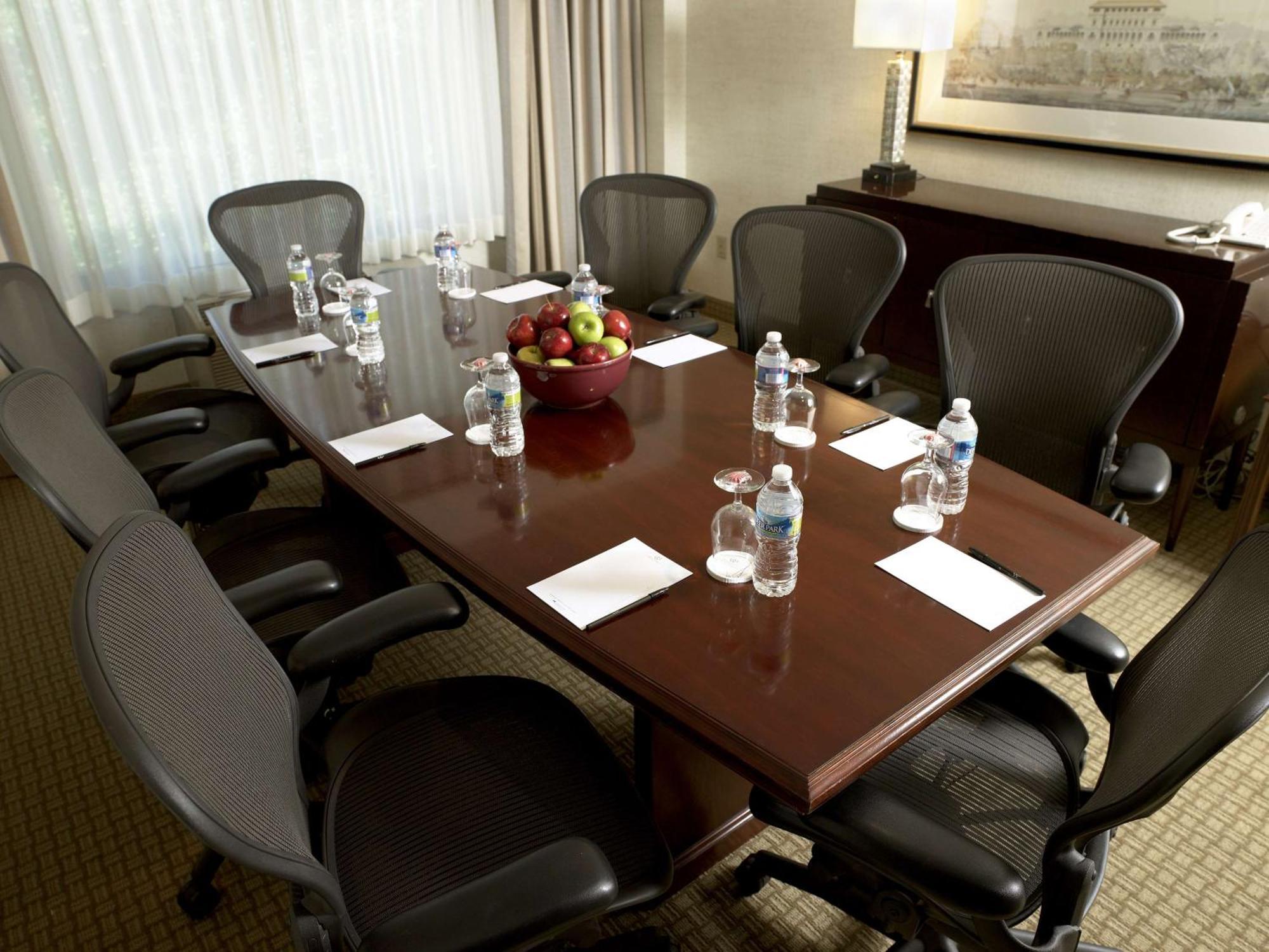 Hotel Doubletree By Hilton Charlotte Airport Exterior foto
