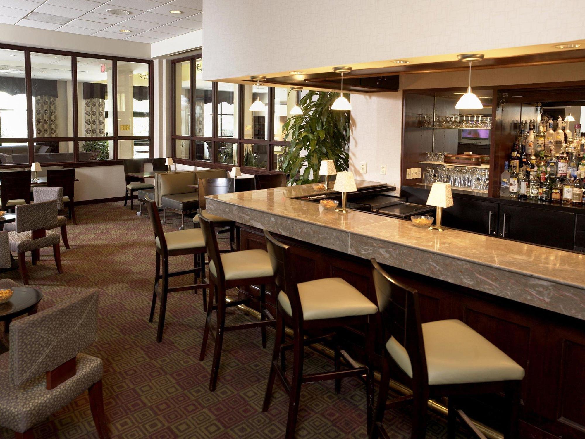 Hotel Doubletree By Hilton Charlotte Airport Exterior foto
