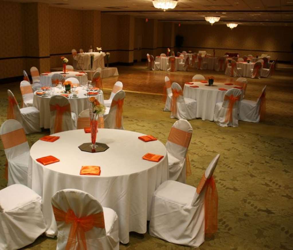 Hotel Doubletree By Hilton Charlotte Airport Einrichtungen foto